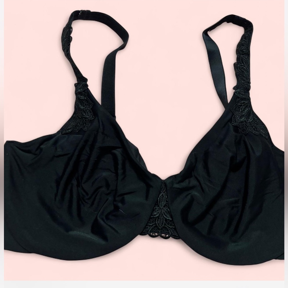 Never Worn Elegant Black Lace Bra